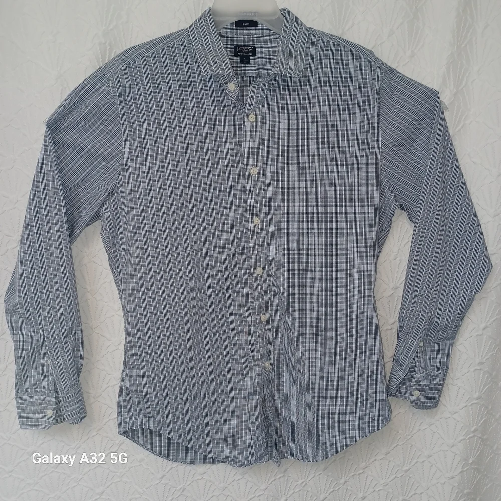 J. Crew Men's Size L  Gray Patterned Button Down Shirt